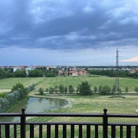 Hotel Beslan360 San Giuliano Milanese Exteriér fotografie