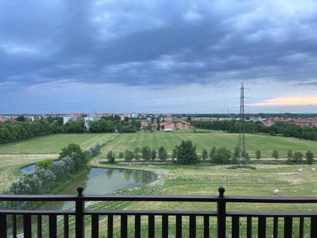 Hotel Beslan360 San Giuliano Milanese Exteriér fotografie